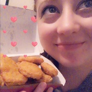 Meet your Posher, Emily